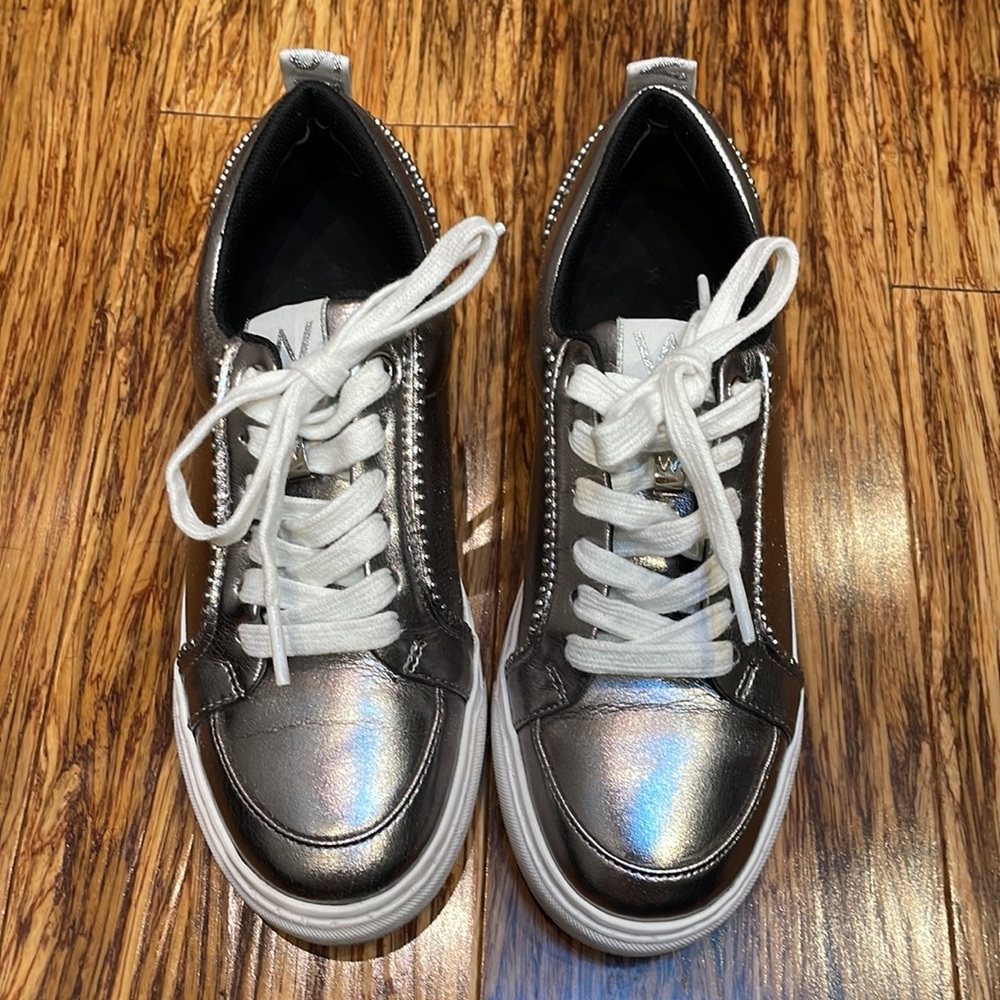 Westies Tori metallic silver stud lace up sneakers size 5 - Picture 11 of 11